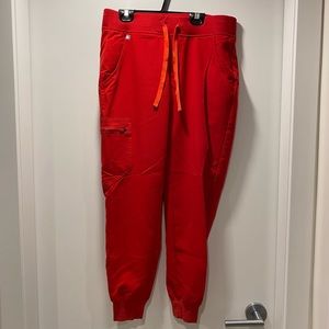 Figs Zamora jogger scrub pants. Never worn. Red size small petite